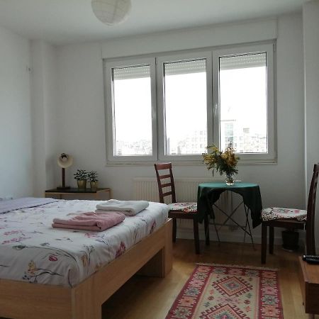 Super Central & Panoramic Nick'S Apartment プリシュティナ エクステリア 写真